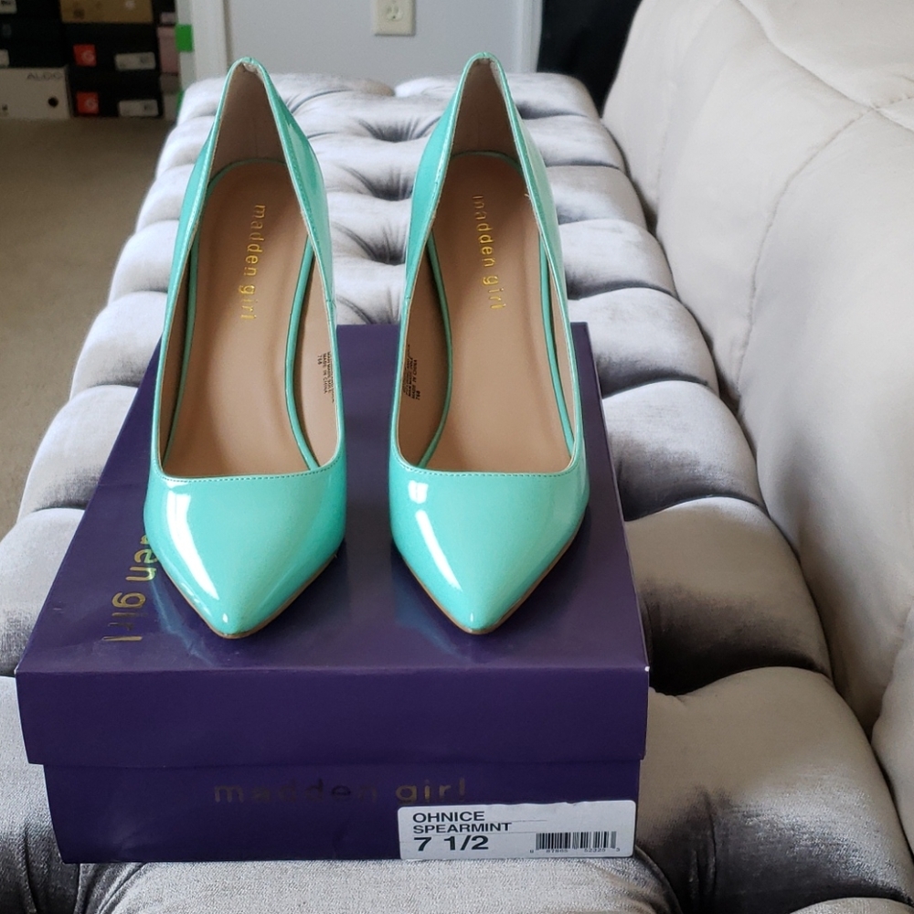 Mint heels